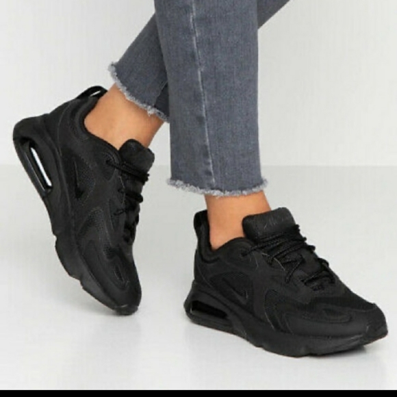 nike air max 200 triple black